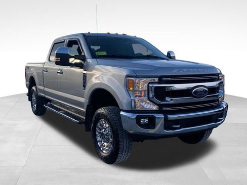 Used 2020 Ford F350 XLT w/ XLT Premium Package image 9