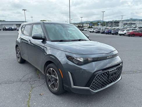 Used 2024 Kia Soul EX FWD image 4