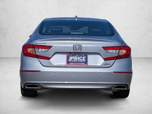 Used 2021 Honda Accord Touring image 7