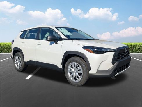 New 2026 Toyota Corolla Cross L image 2