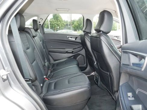 Used 2024 Ford Edge Titanium AWD/4WD image 19