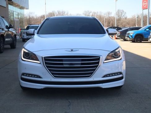 Used 2016 Hyundai Genesis 3.8 w/ Option Group 03 image 2
