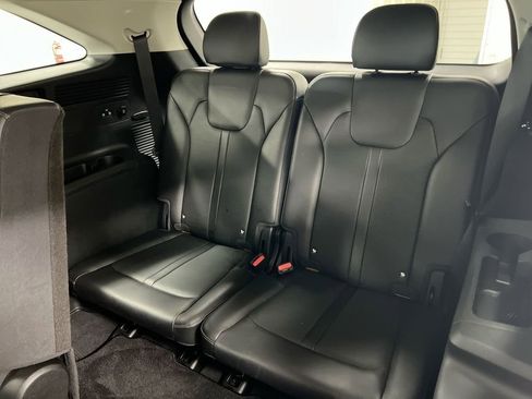 Used 2024 Kia Sorento S FWD image 18