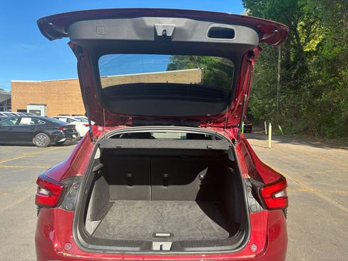 Used 2025 Chevrolet Trax LT w/ LT Convenience Package image 30