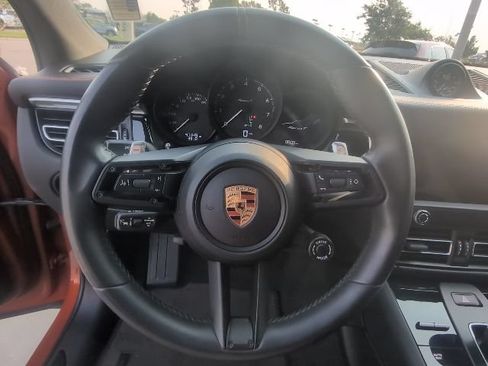 Used 2023 Porsche Macan AWD/4WD image 13