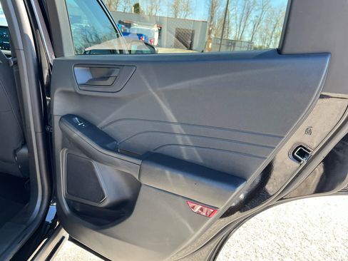 Used 2023 Ford Escape Active w/ Tech Pack #1 AWD/4WD image 30