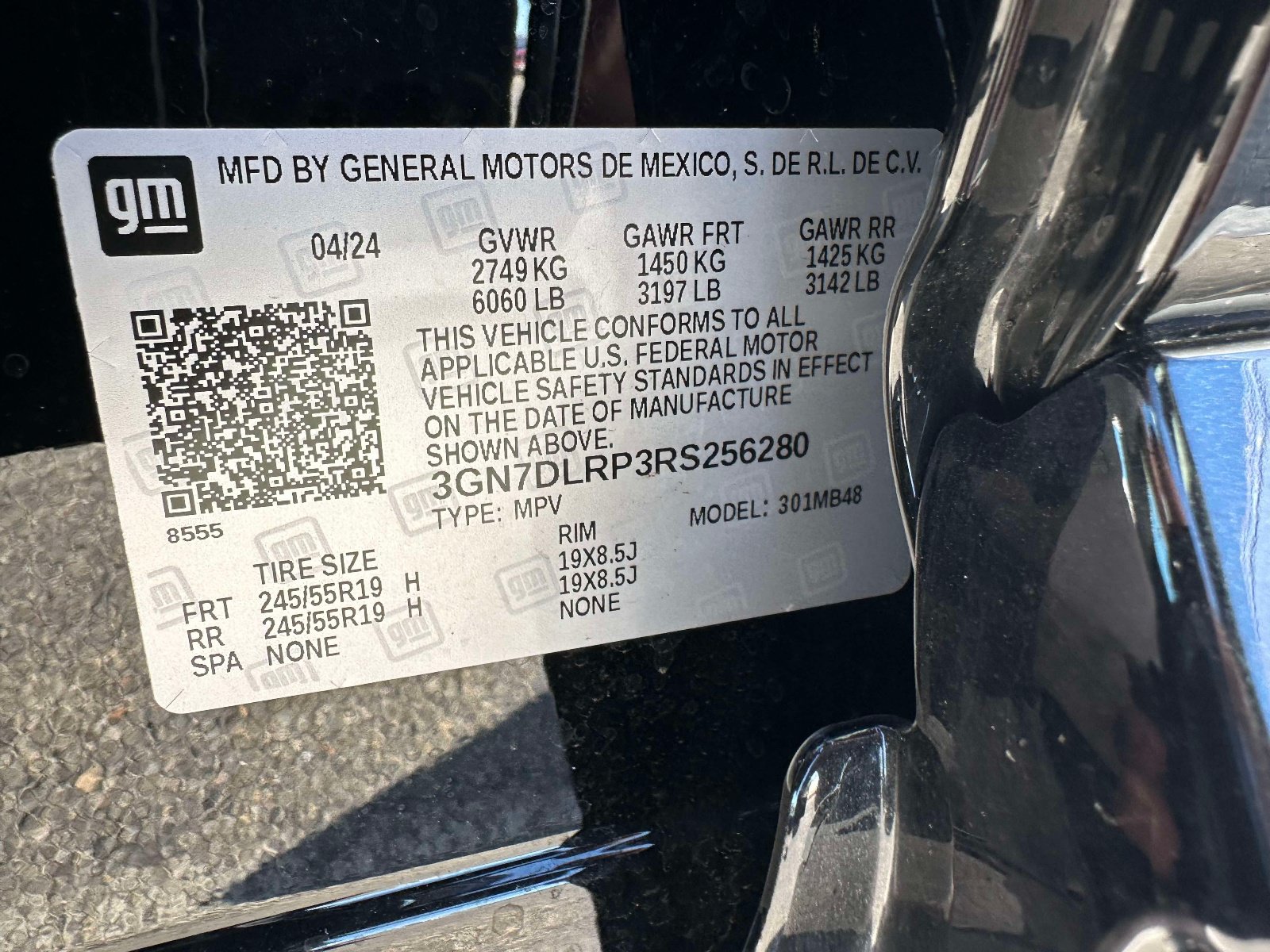 Used 2024 Chevrolet Equinox EV LT FWD image 34