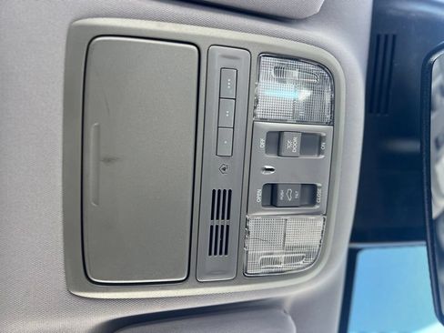 Used 2019 Honda CR-V EX-L image 16