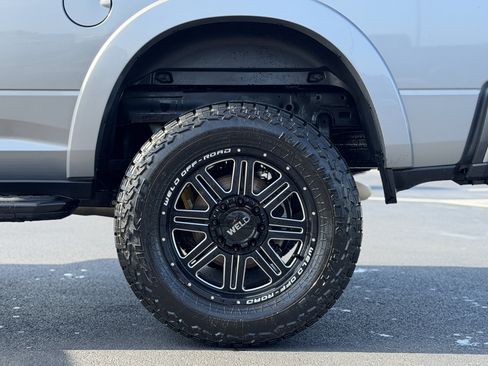 Used 2019 RAM 2500 Laramie w/ Night Edition AWD/4WD image 8