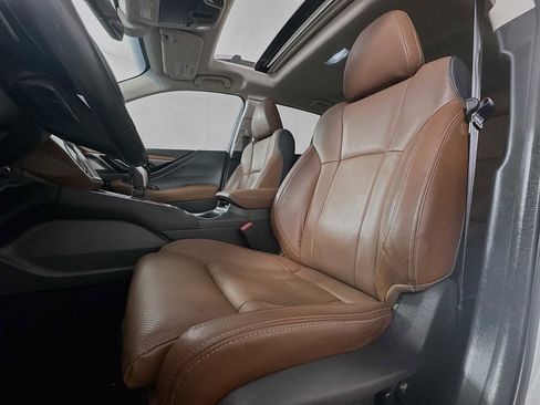 Used 2022 Subaru Outback Touring XT image 19