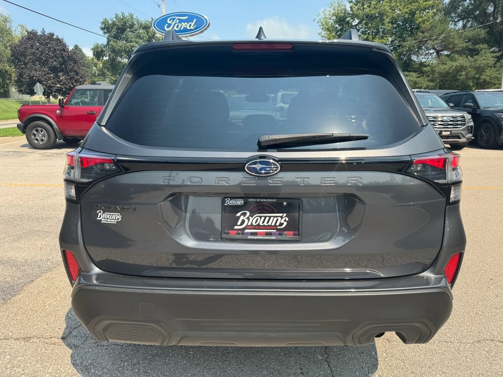 Used 2025 Subaru Forester Premium w/ Convenience Package #1 AWD/4WD image 6
