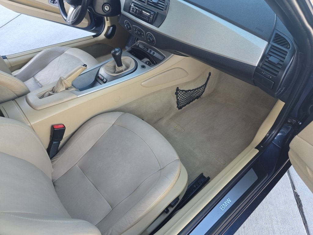 Used 2003 BMW Z4 2.5i RWD image 15