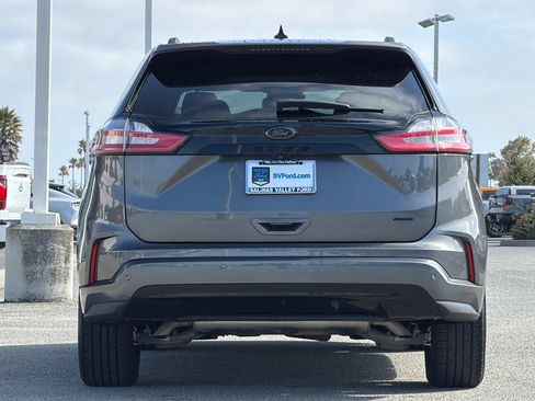 Used 2022 Ford Edge SE w/ Black Appearance Package AWD/4WD image 5