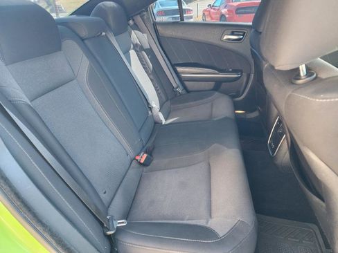 Used 2019 Dodge Charger SXT image 8