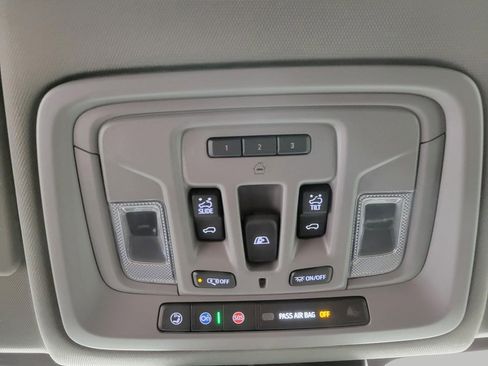 Certified 2025 Chevrolet Silverado 1500 LT Trail Boss w/ Convenience Package II image 18