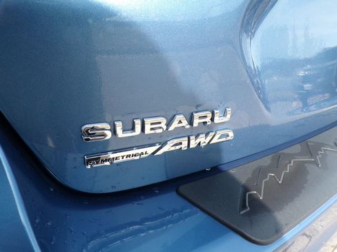 Used 2024 Subaru Crosstrek 2.0i Premium AWD/4WD image 6