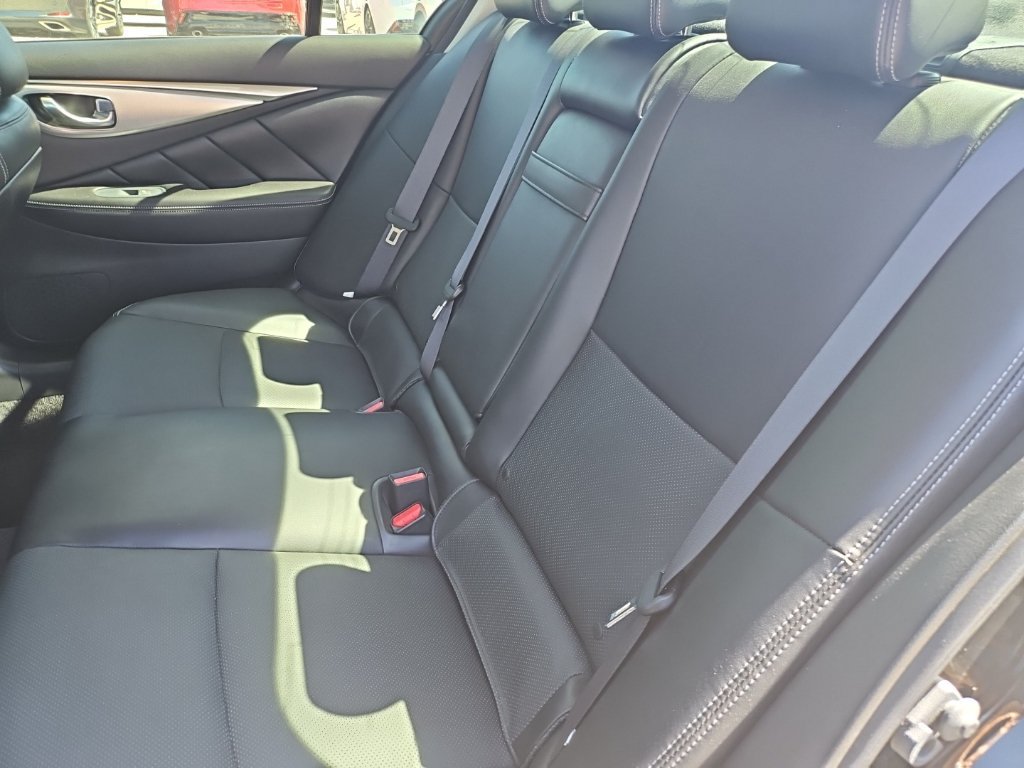 Used 2023 INFINITI Q50 Luxe w/ Cargo Package RWD image 18