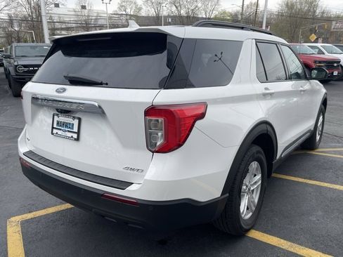 Used 2022 Ford Explorer XLT image 8