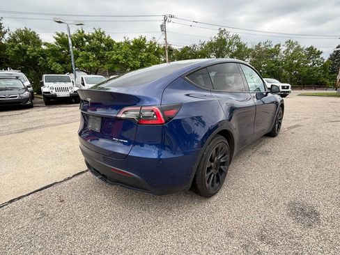 Used 2021 Tesla Model Y Long Range AWD/4WD image 5