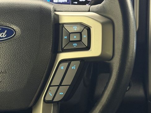 Used 2022 Ford F250 Lariat w/ Black Appearance Package AWD/4WD image 26