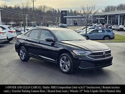 Used 2024 Volkswagen Jetta SE image 1