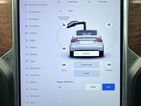 Used 2017 Tesla Model X 75D AWD/4WD image 16