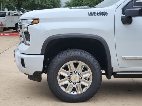 New 2026 Chevrolet Silverado 2500 High Country w/ High Country Premium Package AWD/4WD image 16