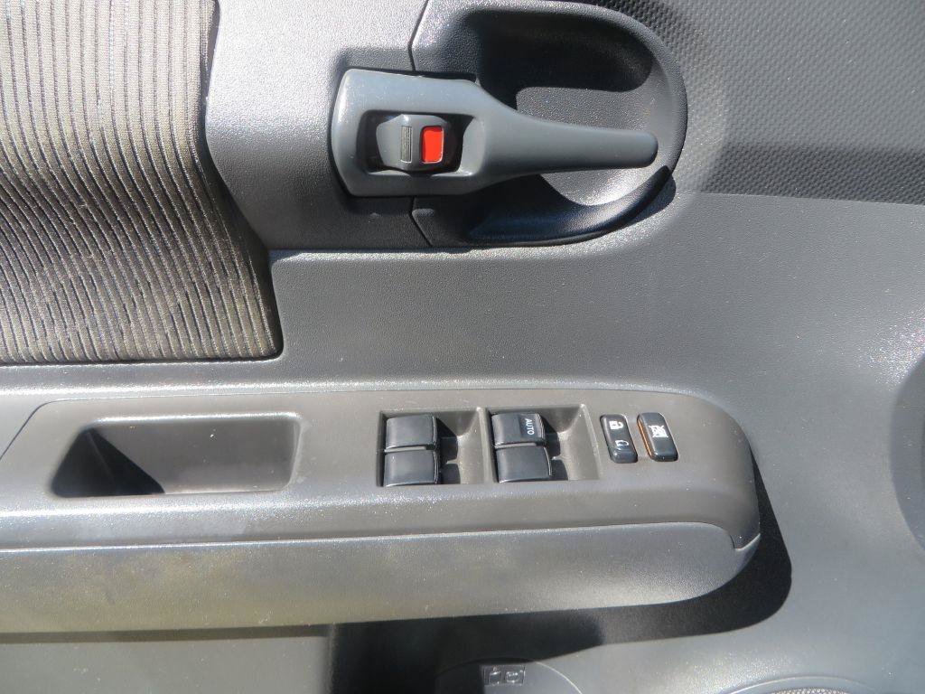 Used 2014 Scion xB FWD image 21