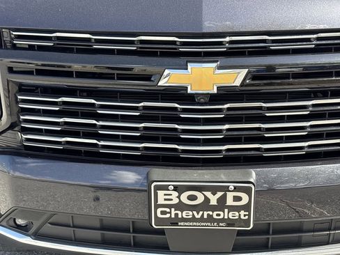 Used 2025 Chevrolet Suburban High Country w/ Sun And Tow Package AWD/4WD image 33