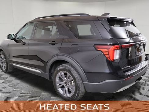 Used 2025 Ford Explorer Active w/ Active Comfort Package AWD/4WD image 11