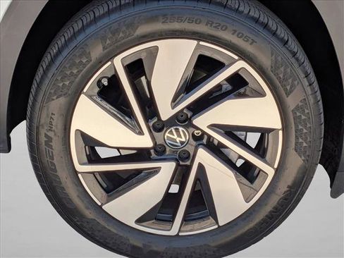 Used 2024 Volkswagen Atlas SE FWD image 24