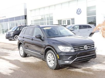 Used 2018 Volkswagen Tiguan SE w/ Panoramic Sunroof Package