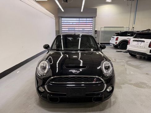 Used 2018 MINI Cooper S w/ Sport Package image 8