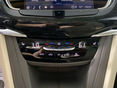 Certified 2021 Cadillac XT6 Premium Luxury AWD/4WD image 18