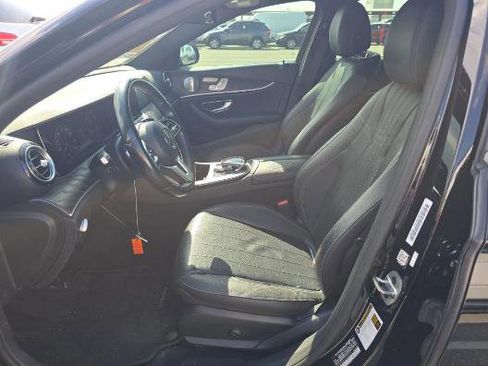 Used 2020 Mercedes-Benz E 350 Sedan w/ Premium Package image 4