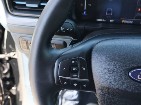 Used 2025 Ford Maverick Lobo AWD/4WD image 26
