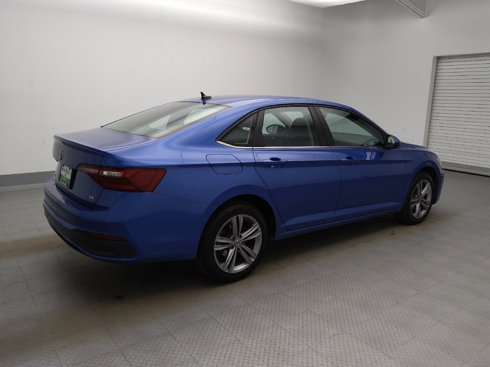 Used 2024 Volkswagen Jetta SE FWD image 10