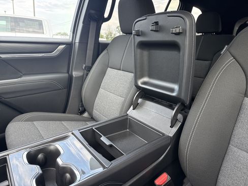 New 2026 GMC Acadia Elevation AWD/4WD image 17