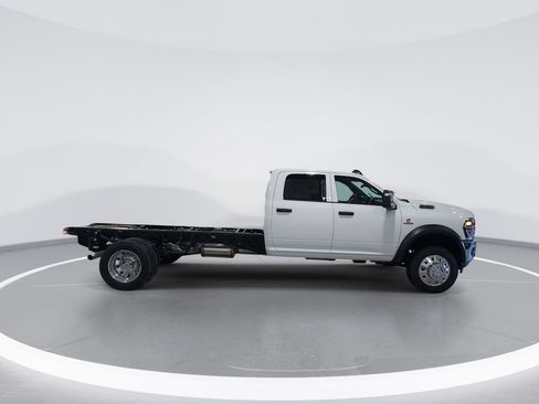 New 2026 RAM 4500 Tradesman AWD/4WD image 9