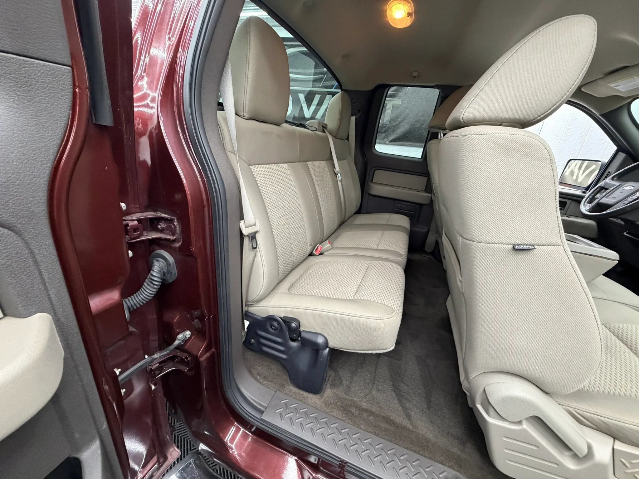 Used 2010 Ford F150 XLT AWD/4WD image 8