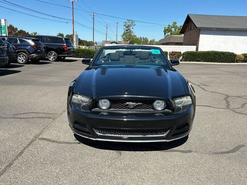 Used 2013 Ford Mustang GT RWD image 10