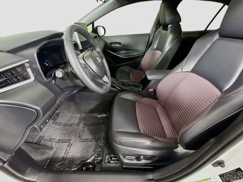 Certified 2025 Toyota Corolla XSE FWD image 22