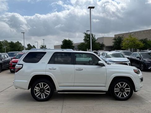 Used 2022 Toyota 4Runner Limited AWD/4WD image 6