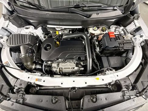 Used 2026 Chevrolet Equinox LT FWD image 30