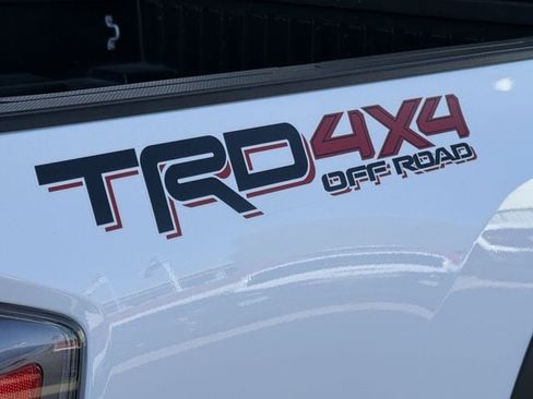 Used 2023 Toyota Tacoma TRD Off-Road w/ Technology Package image 9