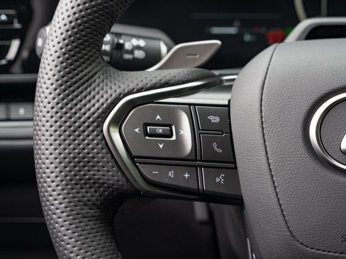 New 2025 Lexus TX 500h AWD image 27