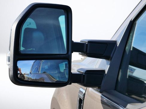 Used 2021 Ford F250 Lariat w/ Chrome Package image 13