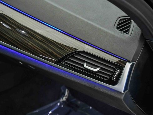 Certified 2022 BMW 530i w/ Convenience Package image 16