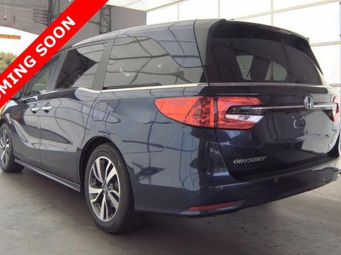 Used 2023 Honda Odyssey Touring image 4