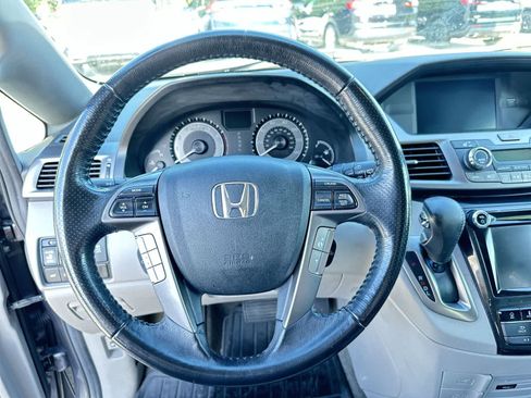 Used 2014 Honda Odyssey Touring image 18